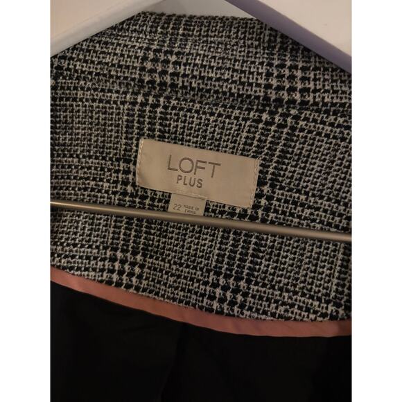Loft plus size blazer size 22 - Picture 2 of 3